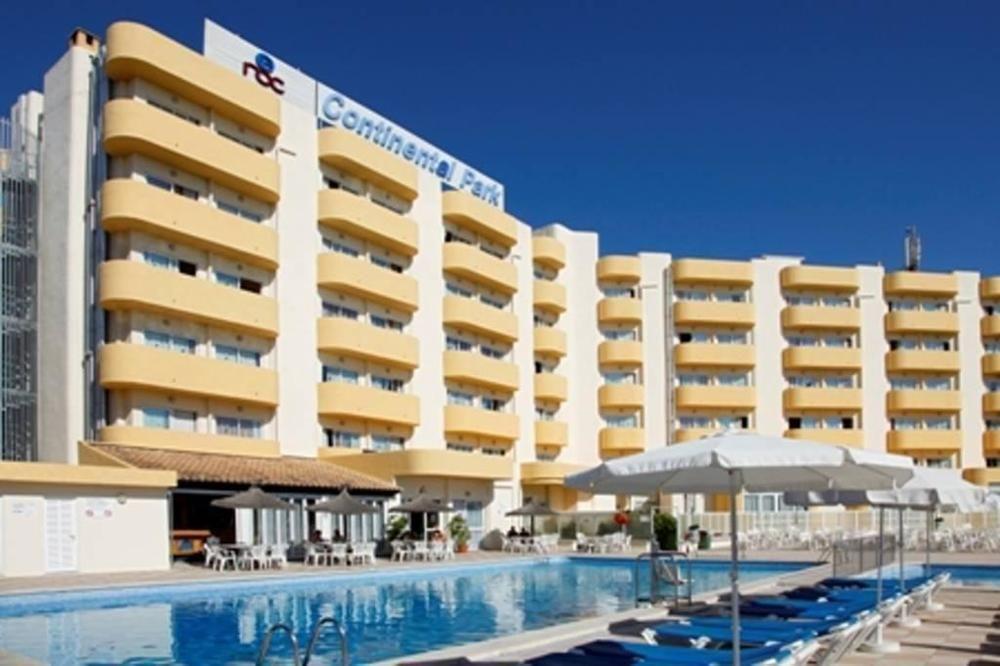Aluasun Continental Park Hotel & Apartments Playa de Muro  Dış mekan fotoğraf