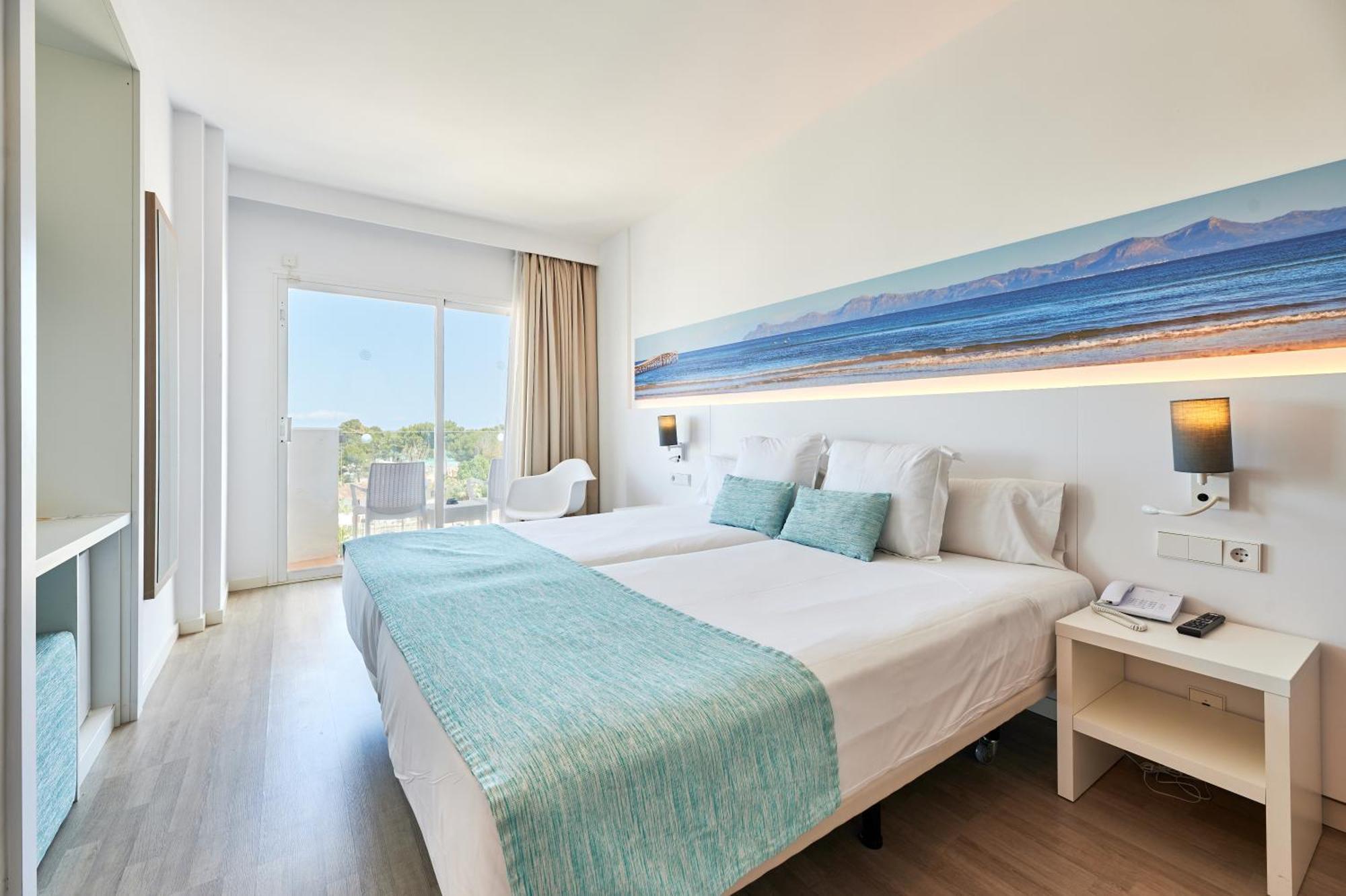Aluasun Continental Park Hotel & Apartments Playa de Muro  Dış mekan fotoğraf